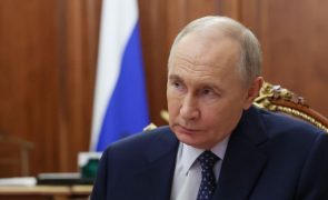 Putin e enviado de Trump discutem hoje 