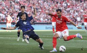 Benfica queixa-se da arbitragem em 