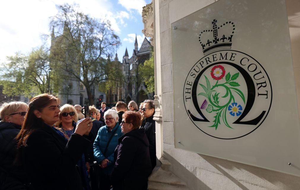 Tribunal britânico decide que definição de mulher deve basear-se no sexo biológico