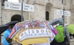 Turistas em Lisboa desapontados com monumentos fechados devido a greve