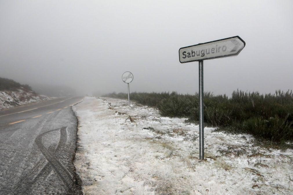 Circulação restabelecida nos acessos ao maciço central da serra da Estrela