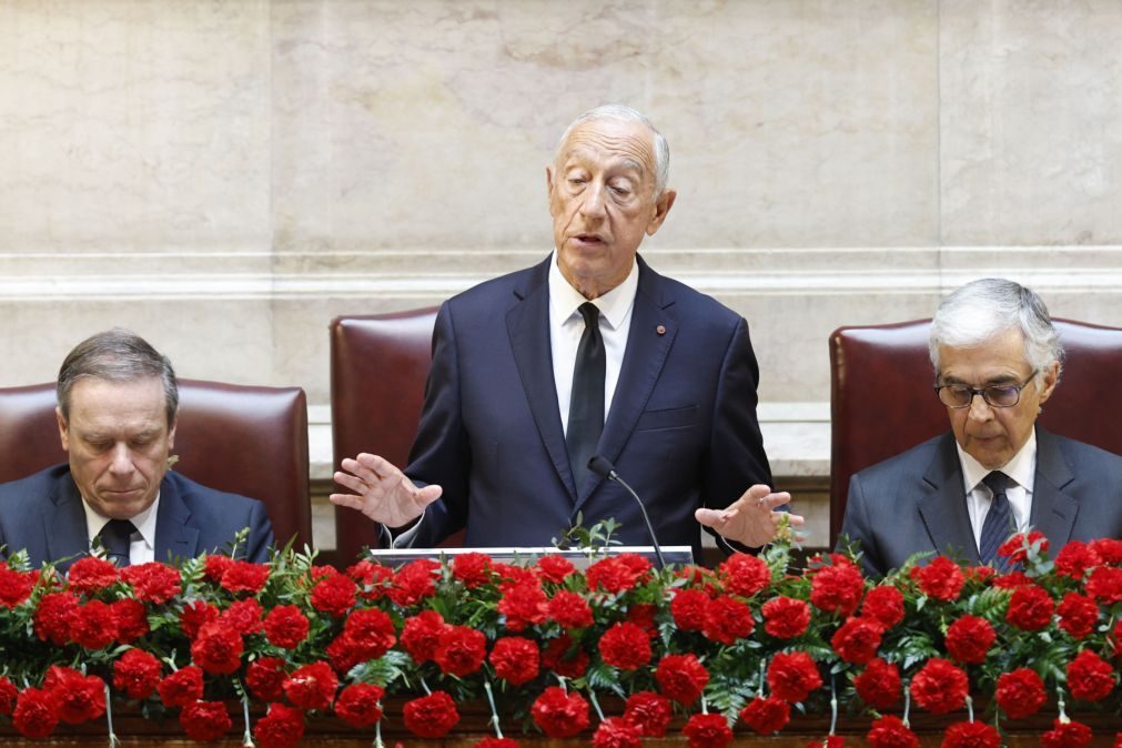 Marcelo elogia vida e obra do Papa Francisco que associa aos valores de Abril