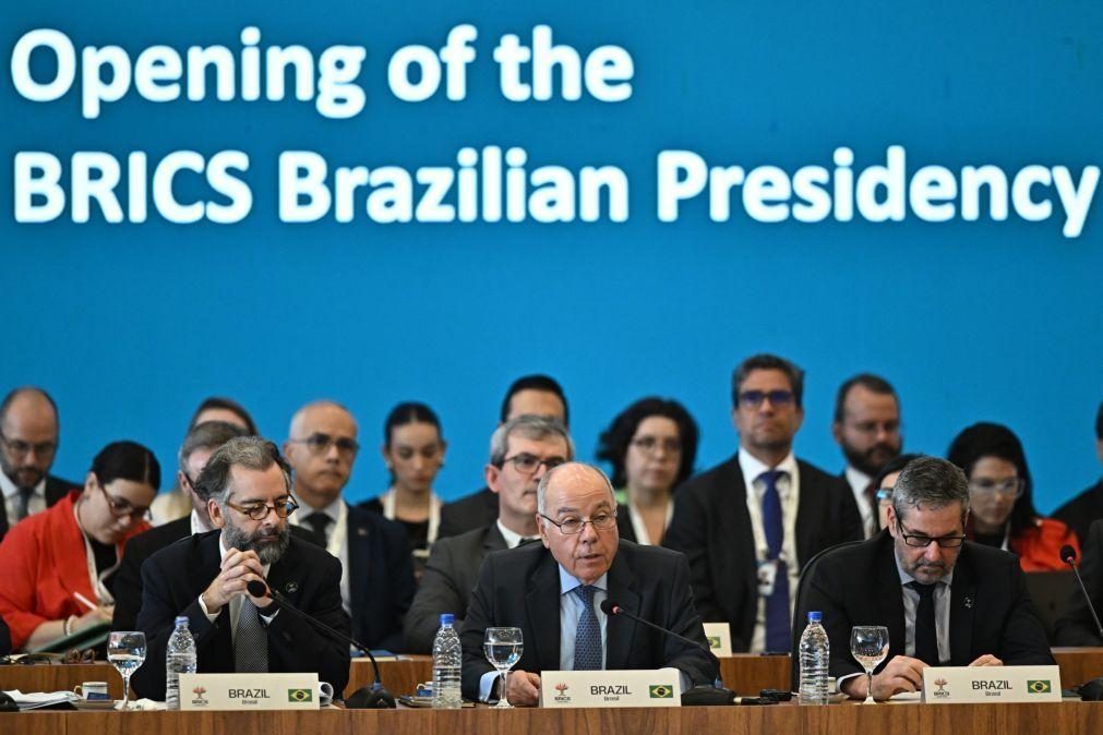Ministros dos BRICS juntos no Brasil pelo multilateralismo e contra tarifas unilaterais