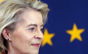 Von der Leyen fala com Montenegro e promete ajudar o país