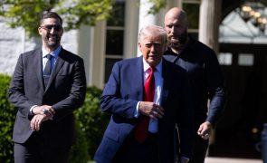 Sondagem mostra que quase 90% dos ucranianos não confiam em Trump