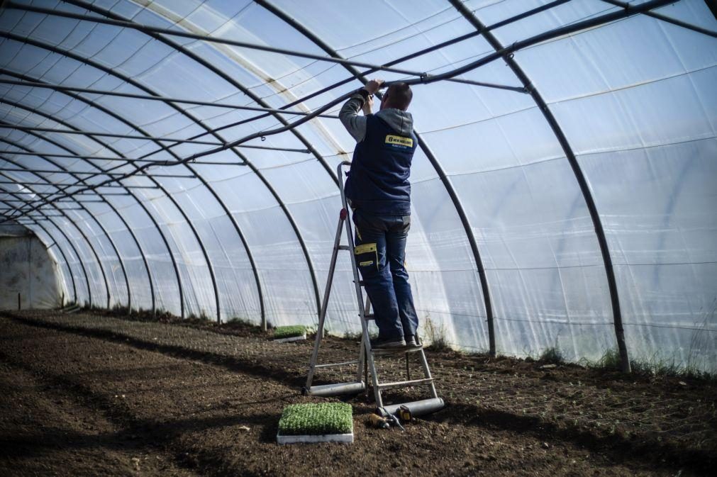 Desemprego recua na zona euro e na UE em março