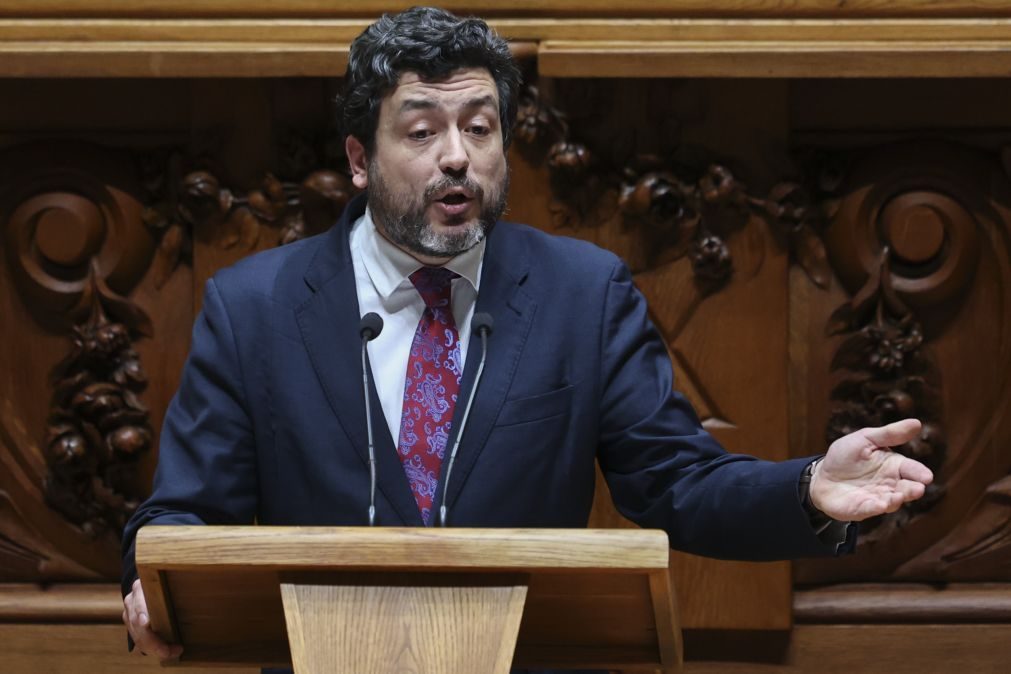 Pedro Delgado Alves nega ter partilhado dados de Montenegro com pessoas externas a grupo de trabalho