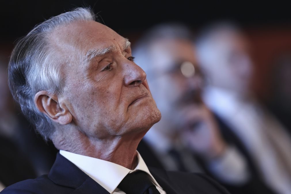Cavaco diz que dimensão ética de Montenegro é igual ou superior à dos outros líderes