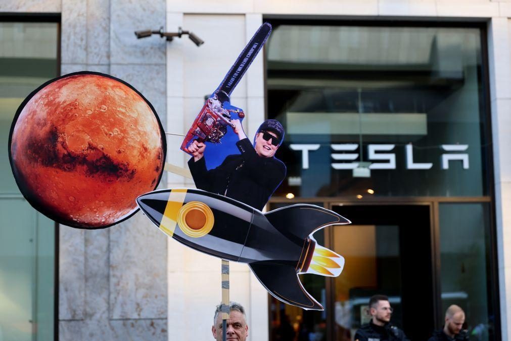 Musk defende que proibir partido