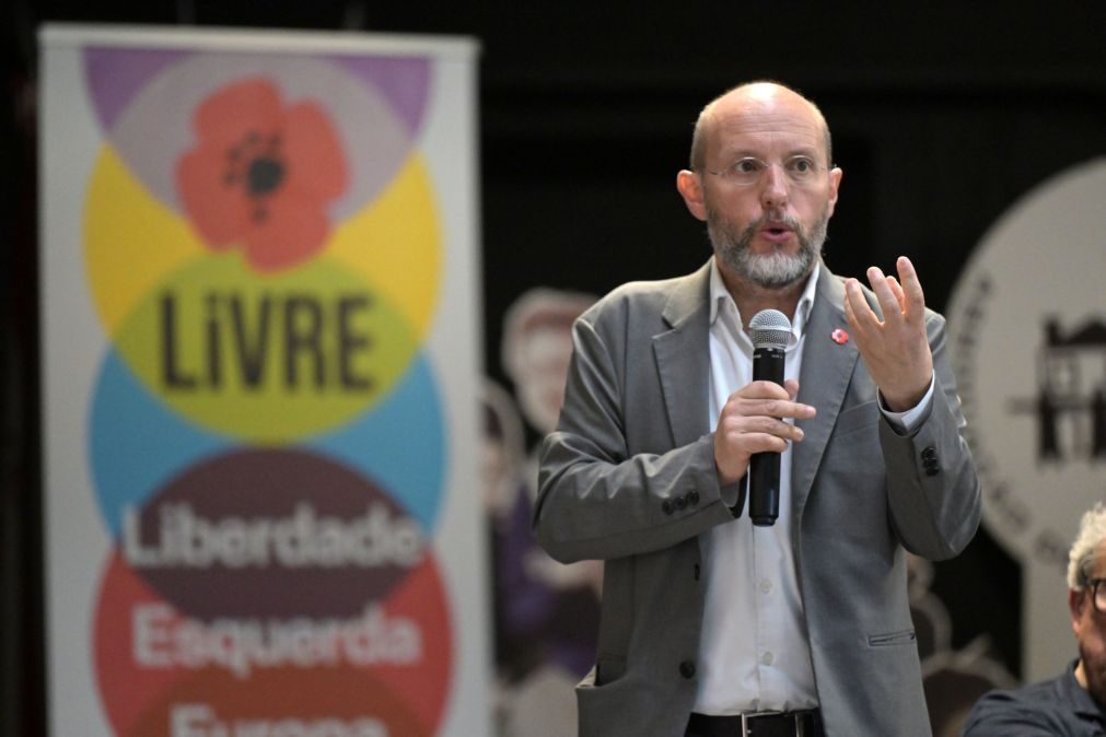 Rui Tavares acusa Montenegro de