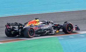 Max Verstappen conquista terceira pole da temporada em Miami