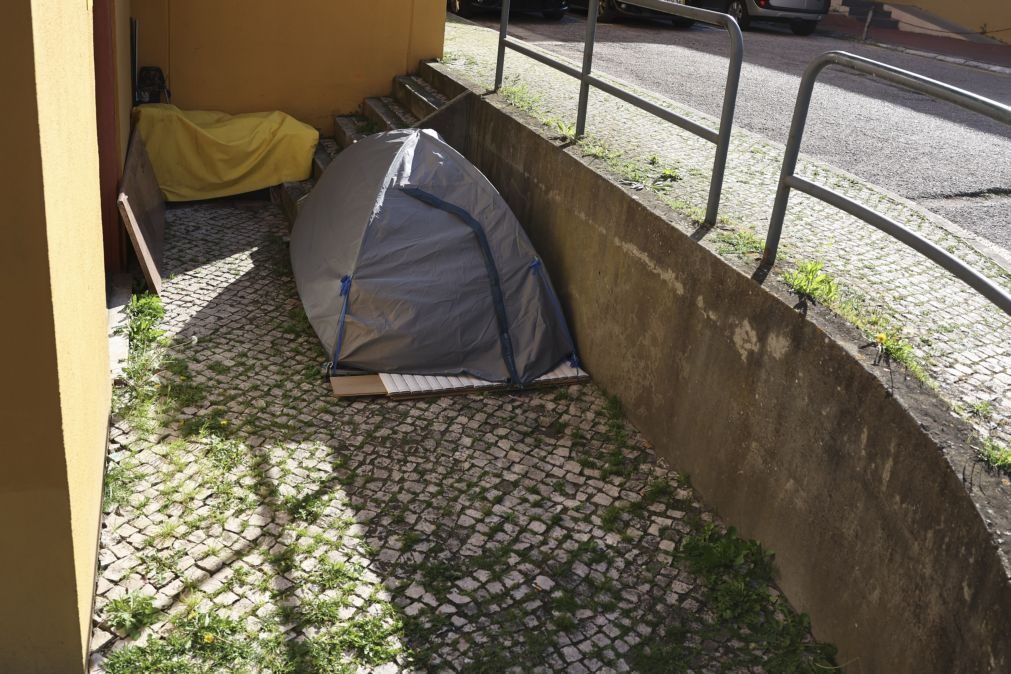 Moradores do Beato preocupados com concentração de sem-abrigo nesta freguesia de Lisboa