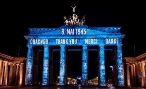 Dezenas de iniciativas em Berlim marcam o 80.º aniversário do fim da Segunda Guerra Mundial