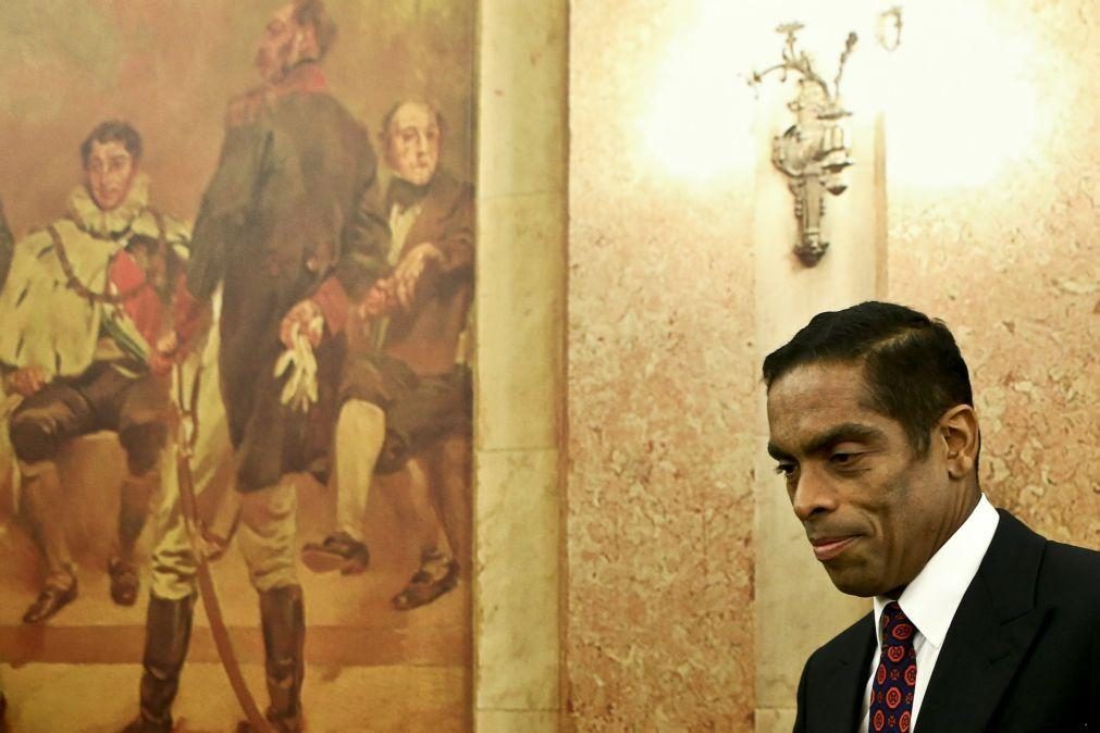 Sobrinho contesta comparência em julgamento no processo BESA com visto de curta duração