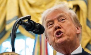 Trump recusa redução de tarifas antes de negociações com Pequim