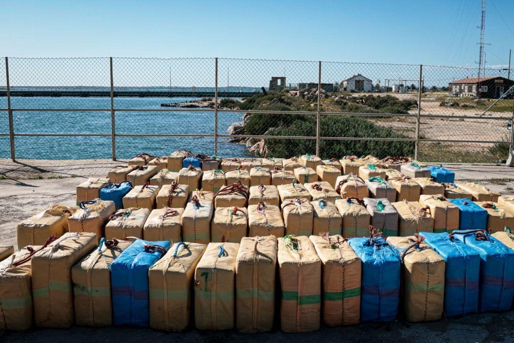 Mais de uma tonelada de haxixe apreendida no Guadiana pela GNR e Guardia Civil