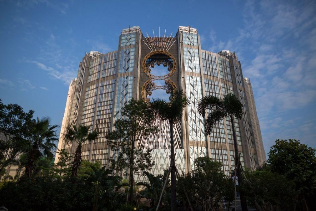 Operadora do jogo em Macau Melco duplica lucros no primeiro trimestre de 2025