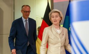 Comissão Europeia pede 