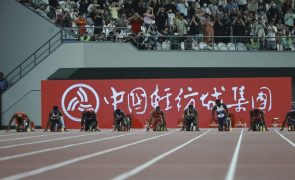 Estafeta masculina de 4x400 metros bate recorde nacional e apura-se para Tóquio2025