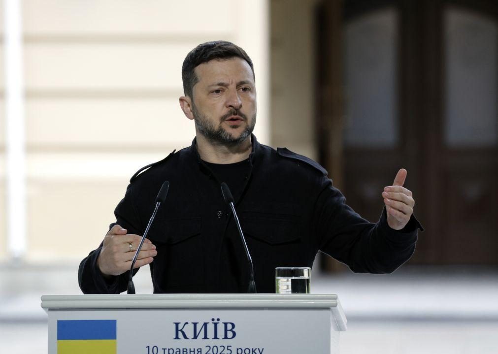 Zelensky está pronto para negociar com Moscovo depois de trégua