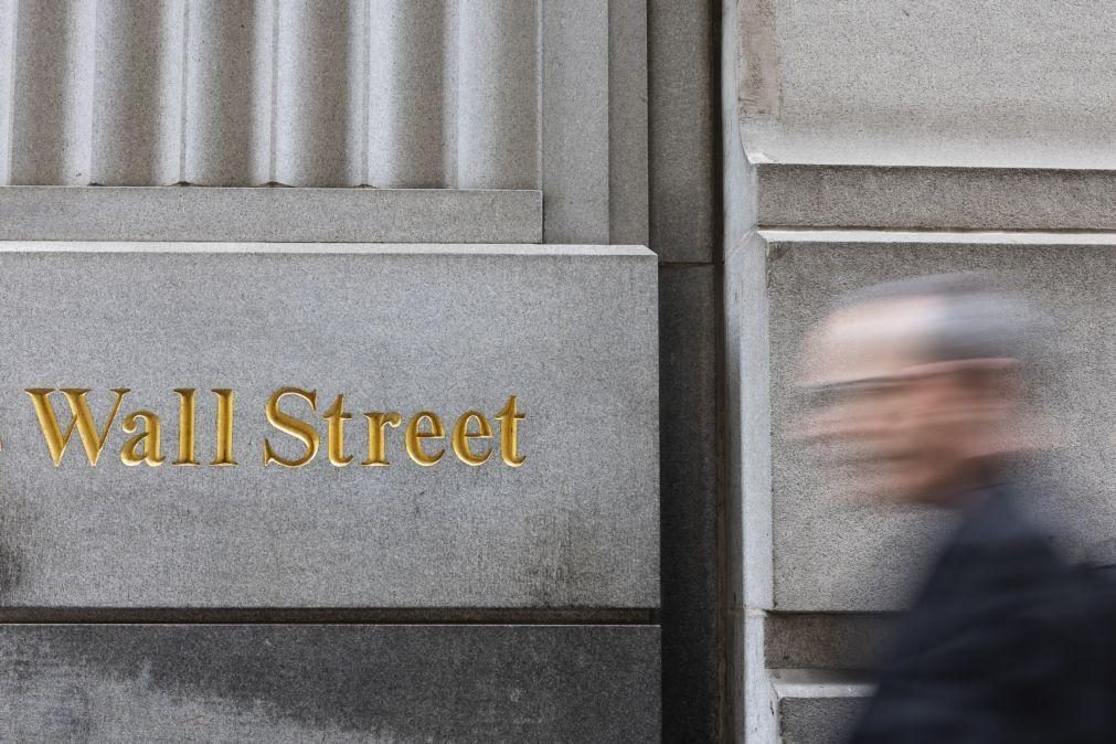 Bolsa em Wall Street negoceia em alta após acordo comercial entre EUA e China