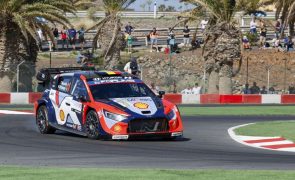 Campeão Neuville tenta responder à armada japonesa no Rali de Portugal
