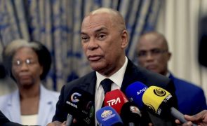 UNITA diz que ambiente político de Angola obriga a procurar 