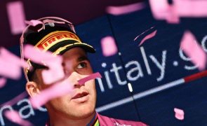 Camisola rosa Mads Pedersen assina contrato vitalício com a Lidl-Trek