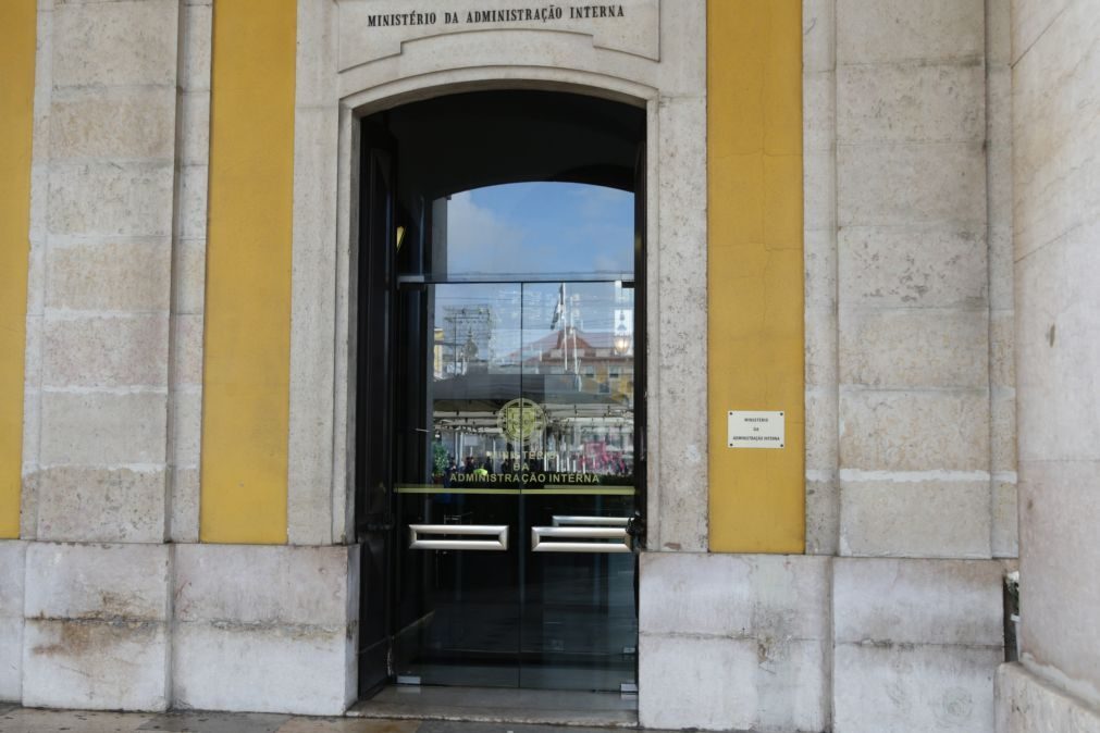 MAI repõe ao serviço 81 viaturas de bombeiros suspensas para inspeção após acidente