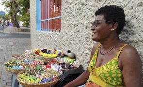 Crédito a mulheres e comércio domina microfinanças em Cabo Verde
