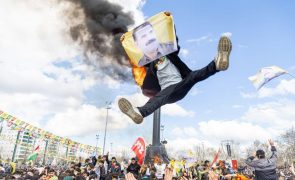 Governo turco continuará operações contra PKK 