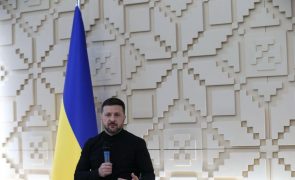 Zelensky diz que delegação de Kiev está pronta para negociar mas duvida de Moscovo