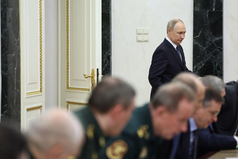 Putin demite comandante das forças terrestres do exército russo