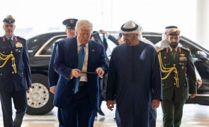 Trump acusa ex-diretor do FBI James Comey de ameaçá-lo de morte no Instagram