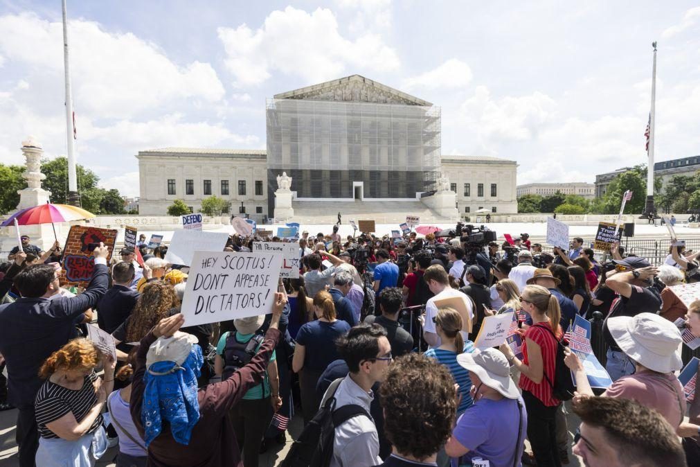 Supremo Tribunal dos EUA rejeita recurso de executivo de Trump para deportações usando lei de 1798
