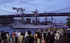 Navio-escola mexicano embate na ponte de Brooklyn em Nova Iorque e deixa 19 feridos