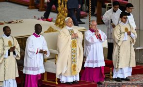 Papa Leão XIV quer Igreja unida contra ódio e economia que marginaliza os pobres