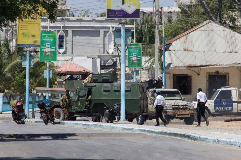 Pelo menos 20 mortos em ataque suicida durante recrutamento militar na Somália