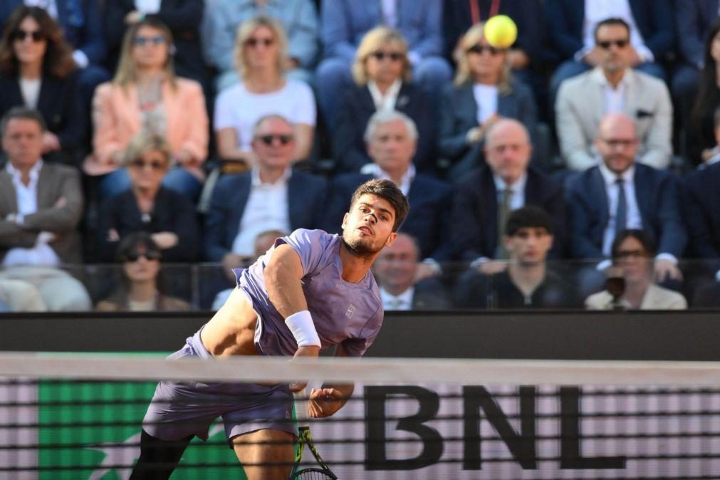 Alcaraz prolonga domínio frente a Sinner para conquistar Masters 1.000 de Roma