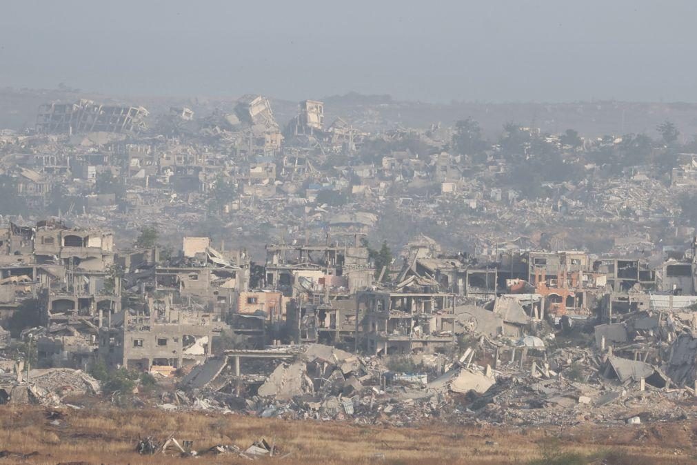 Líderes francês, britânico e canadiano ameaçam Israel com