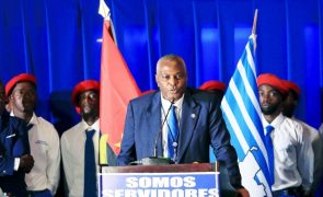 Chivukuvuku eleito primeiro presidente do PRA-JA Servir Angola com mais de 90% dos votos