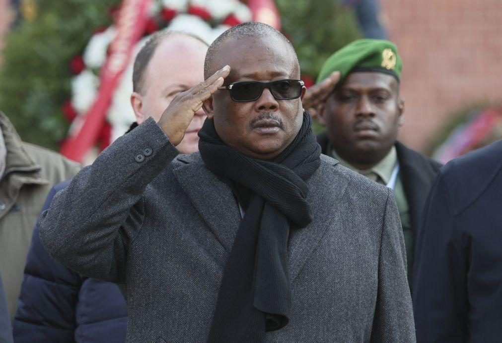 PR guineense anuncia que idade mínima de casamento passa a ser de 25 anos