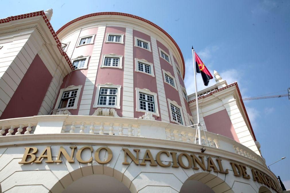 Banco central de Angola mantém taxas e reduz reservas obrigatórias em moeda nacional