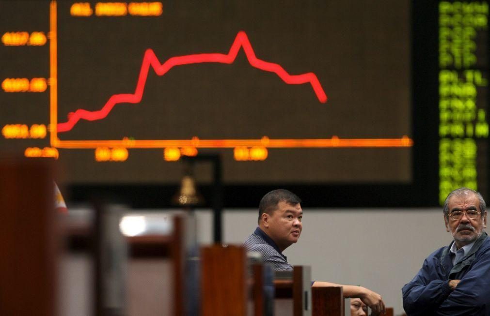 Bolsa de Tóquio fecha a cair 0,84%