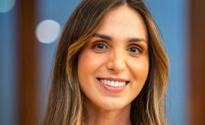 Rebeca Caldeira Influencer expõe comentários que recebe sobre as orelhas: 