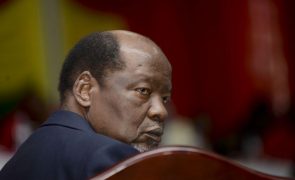 Chissano vê agitação pós-eleitoral como 