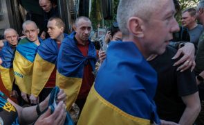 Moscovo e Kiev trocam mais de 600 prisioneiros entre si