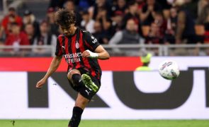 João Félix marca de livre direto no triunfo do AC Milan de Sérgio Conceição