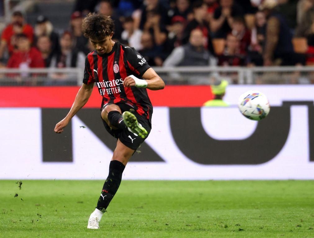 João Félix marca de livre direto no triunfo do AC Milan de Sérgio Conceição