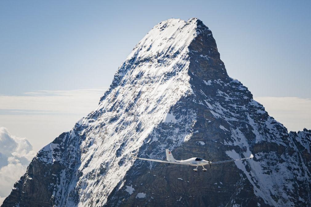 Cinco esquiadores encontrados mortos perto da estação suiça de esqui de Zermatt